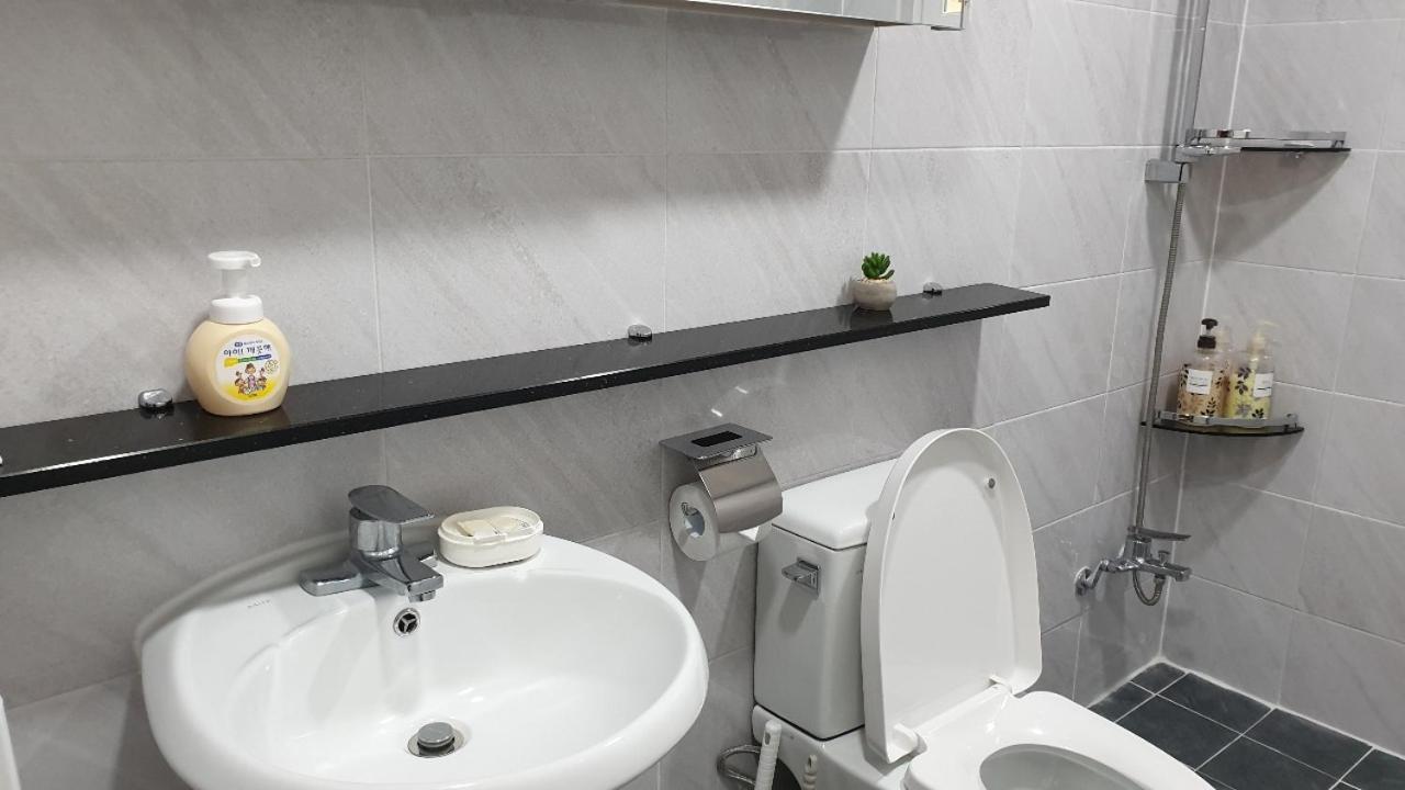 Hongdae Zoe Three Room House Seul Zewnętrze zdjęcie